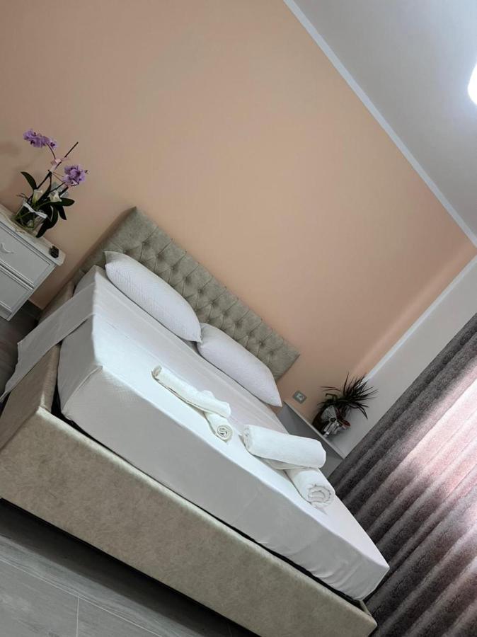 Fiori Rooms Vlore Exterior photo