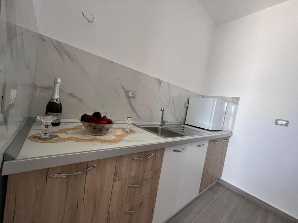 Fiori Rooms Vlore Exterior photo